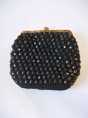 Vintage Hong Kong Beaded Kiss-Lock Clasp Coin Purse Gold-Tone Frame Glamour